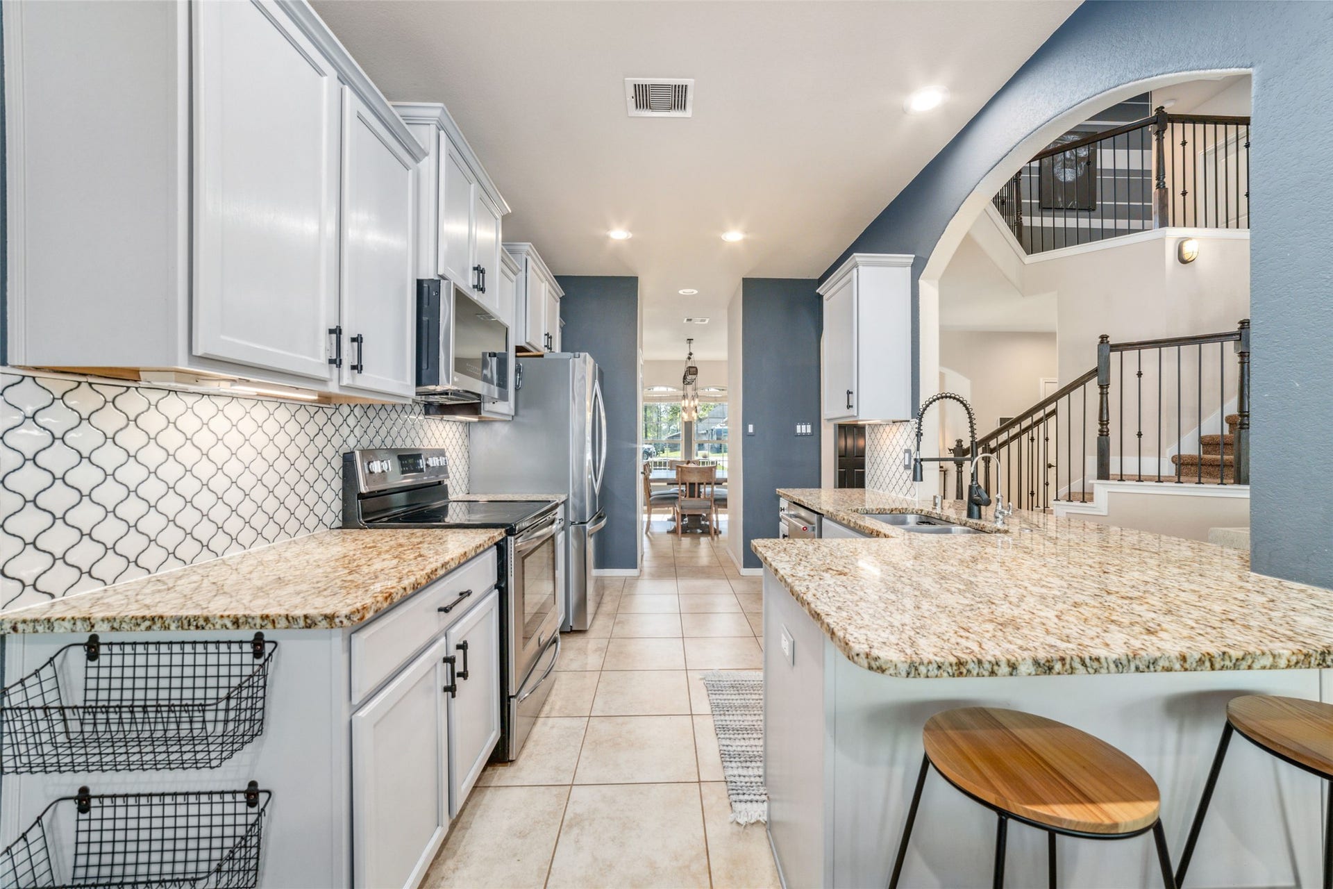 9239 Silver Back Trail, Conroe, TX 77303 9239 Silver Back Trail, Conroe, TX 77303