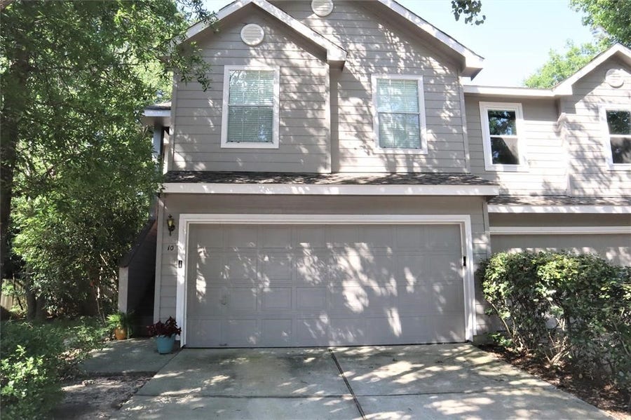 Property photo for 10 Butterfly Branch Place, The Woodlands, TX
