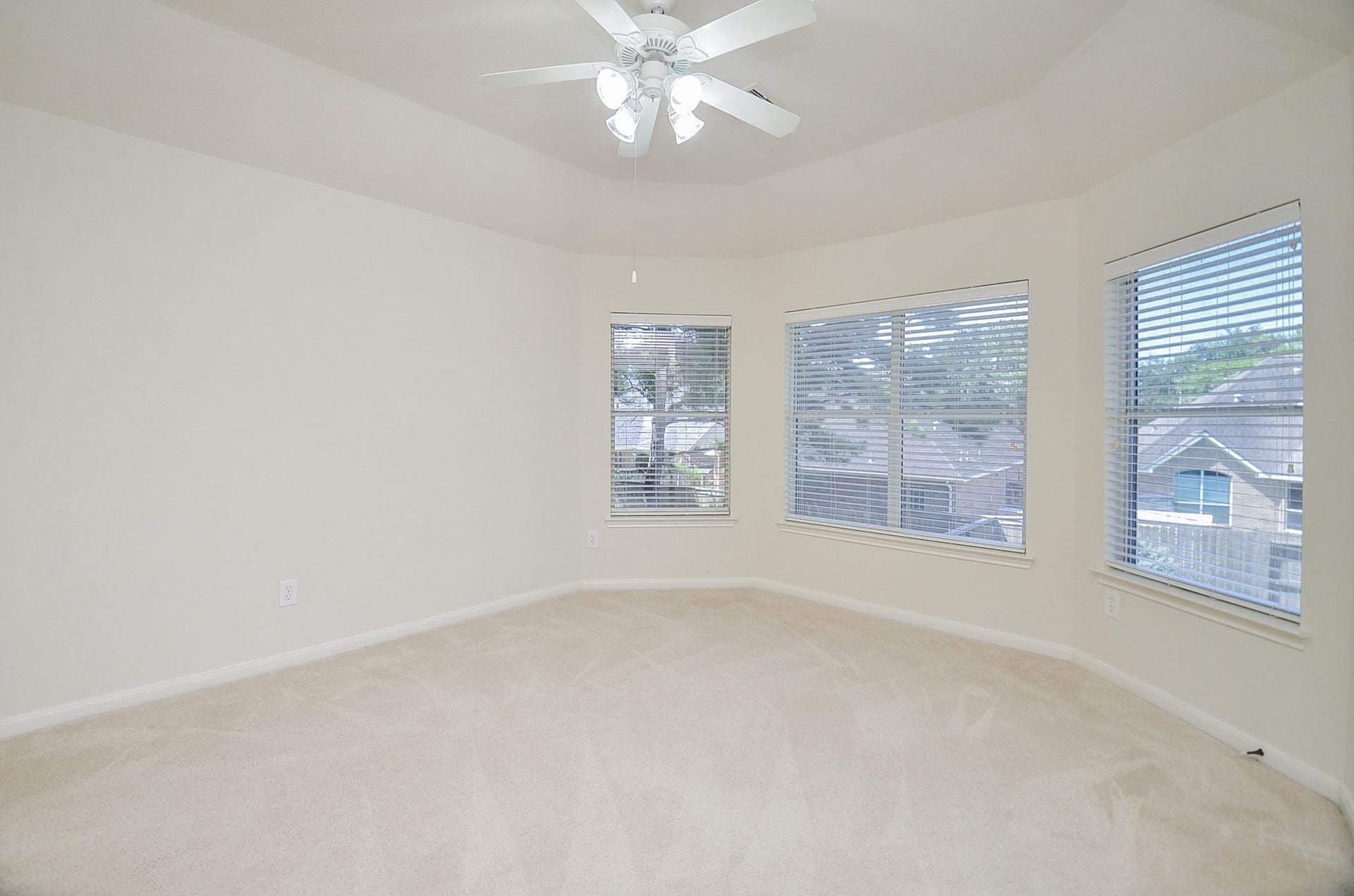 4746 Autumn Orchard Lane, Katy, TX 77494 Cozy second bedroom one with clean lines and a tranquil vibe.