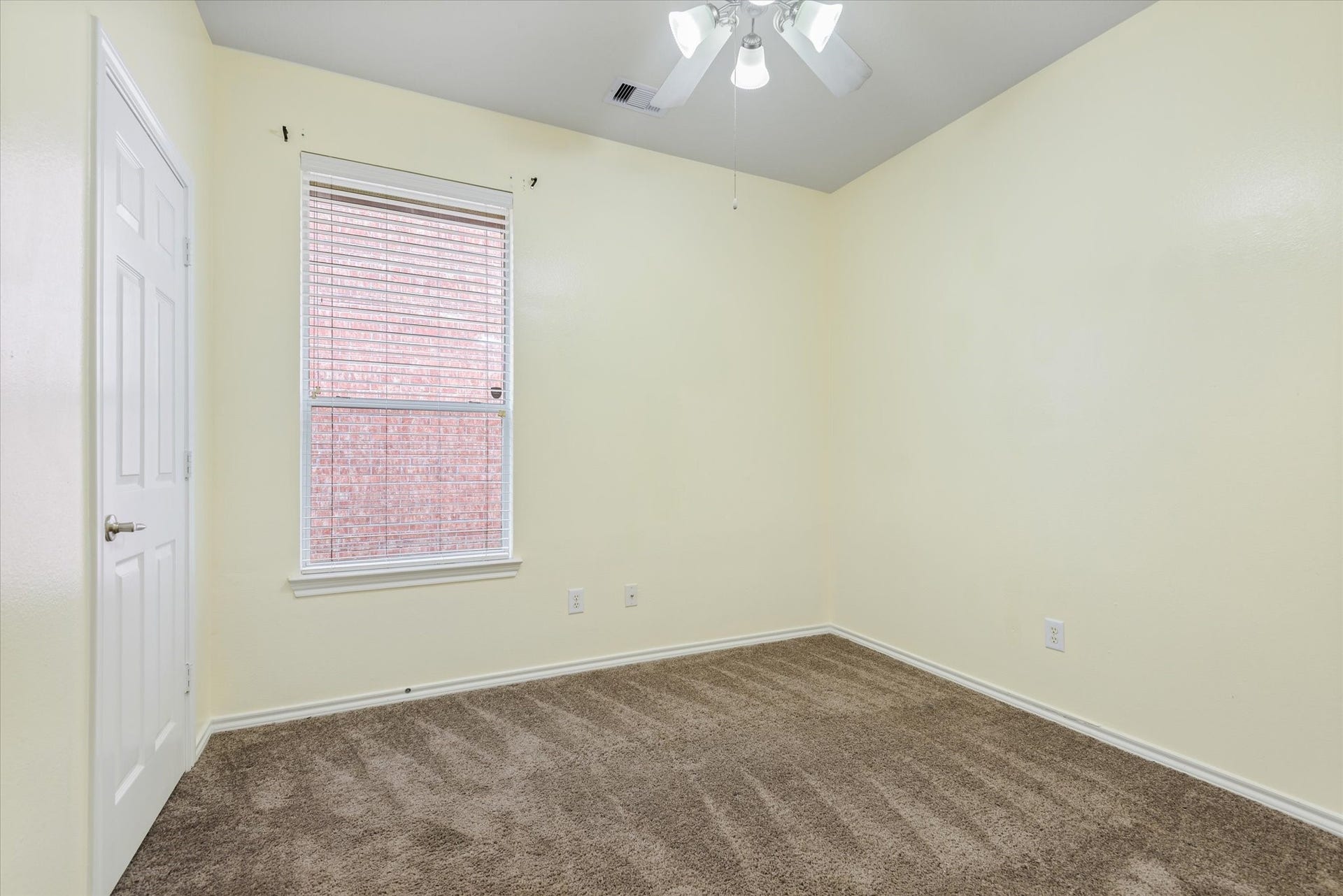 625 Laurelmist Lane, La Marque, TX 77568 Bedroom 2