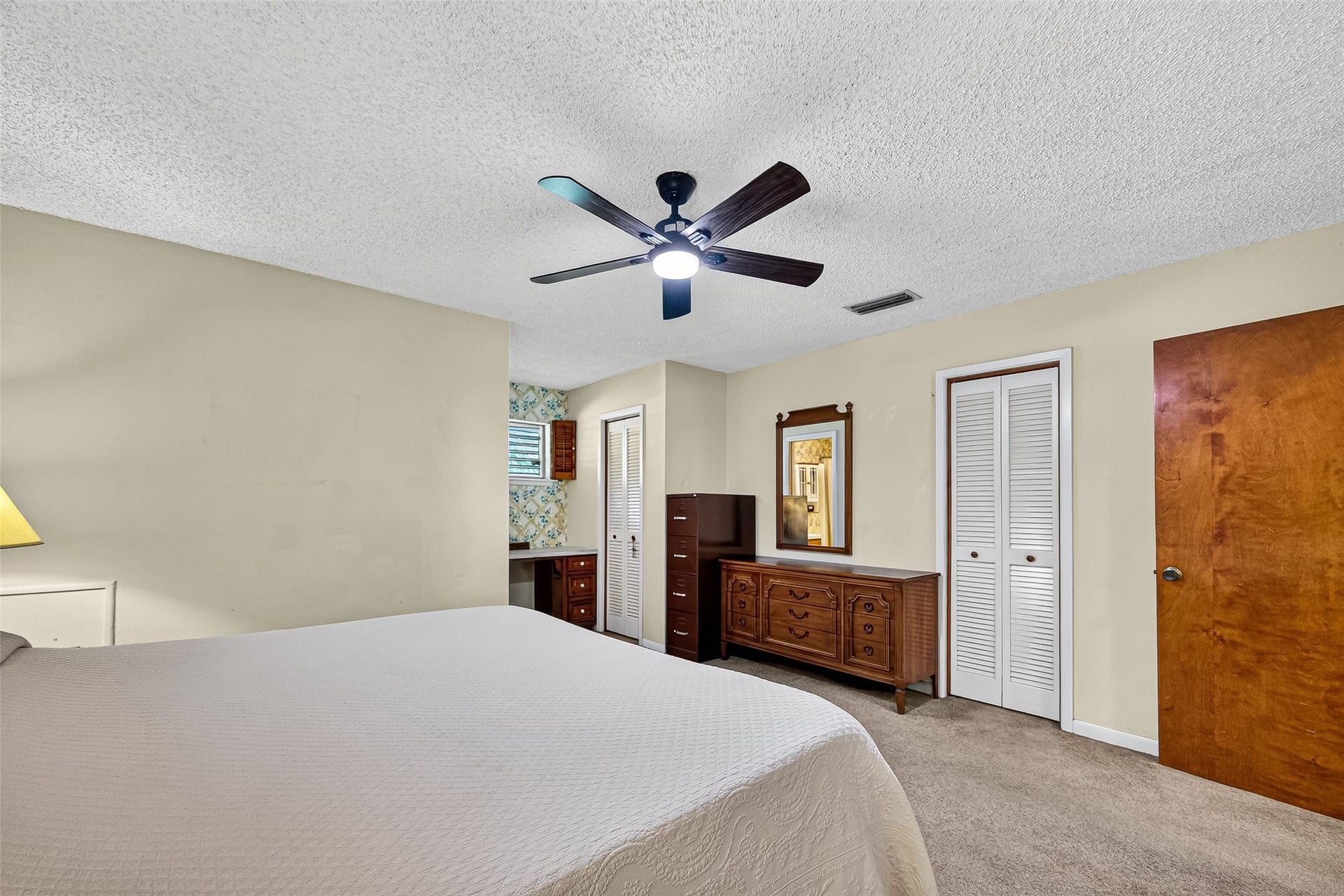 12021 7th 1/2 Street, Santa Fe, TX 77510 Primary Bedroom Side