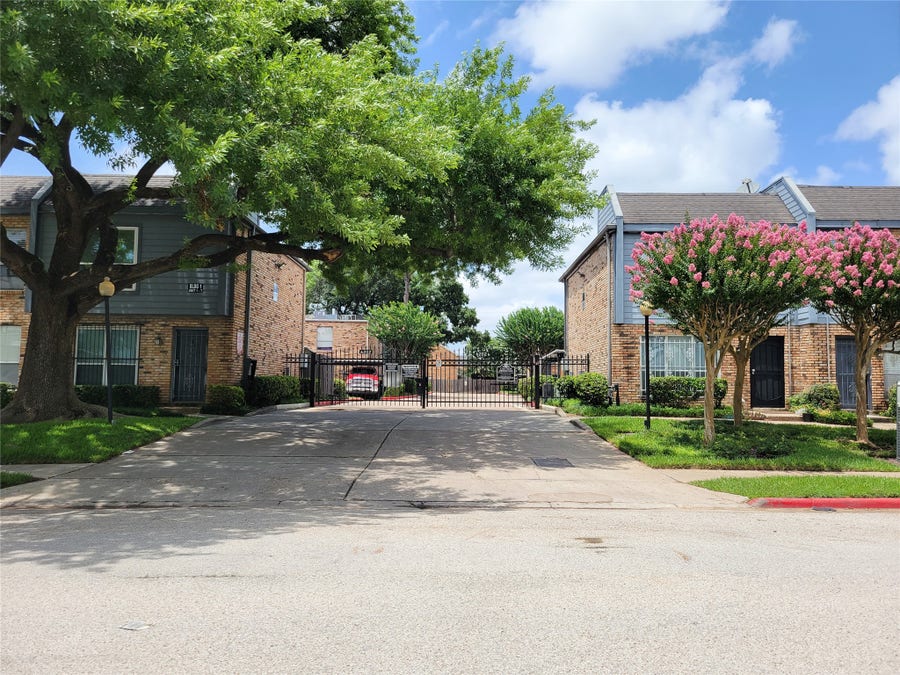 Property photo for 6202 Skyline, #32, Houston, TX
