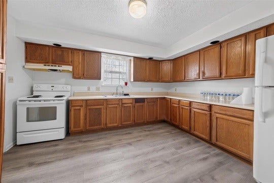 4606 Mallard Street, Hitchcock, TX 77563 2nd Kitchen on 2nd floor