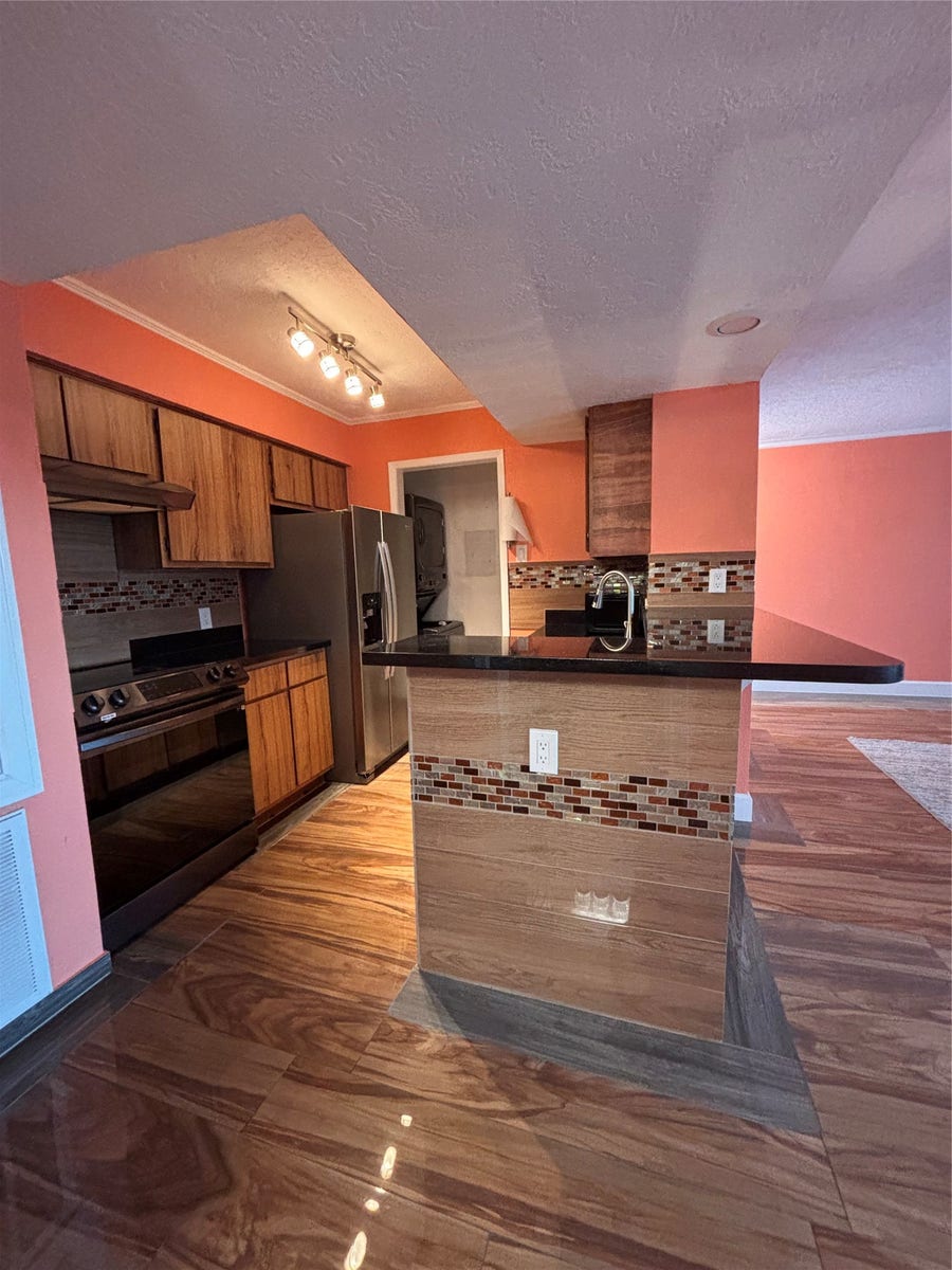 Property photo for 3919 Fairmont Parkway, #184, Pasadena, TX