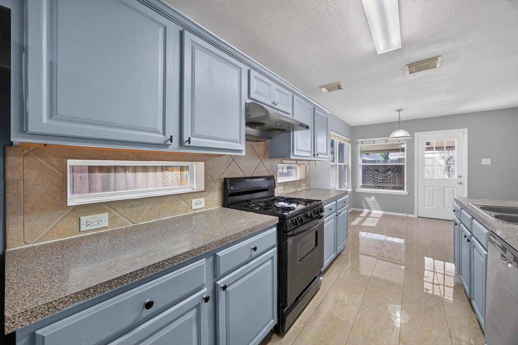 1426 Zinnia Road, Missouri City, TX 77489 1426 Zinnia Road, Missouri City, TX 77489