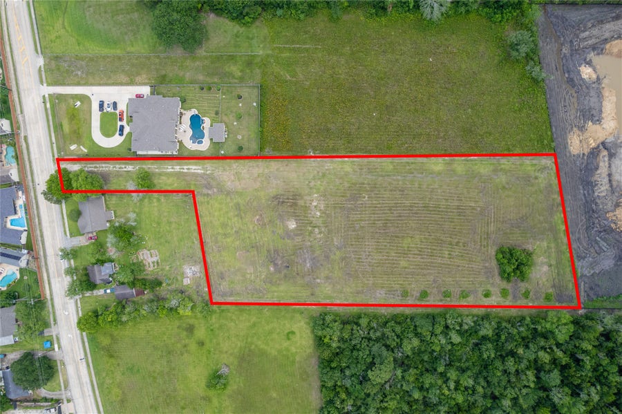 Property photo for 1898 Louisiana Avenue, League City, TX