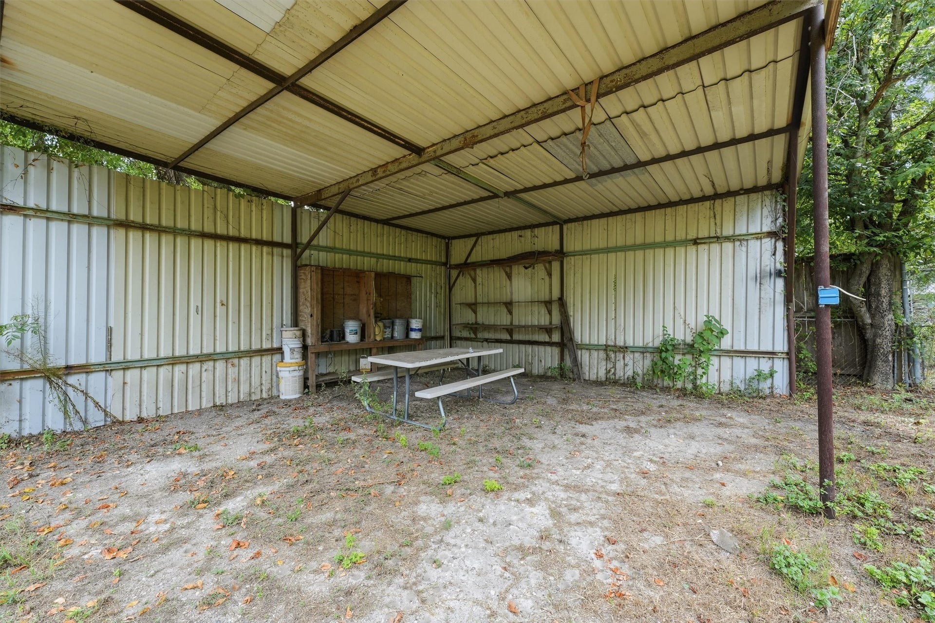 9318 Bertwood Street, Houston, TX 77016 9318 Bertwood Street, Houston, TX 77016
