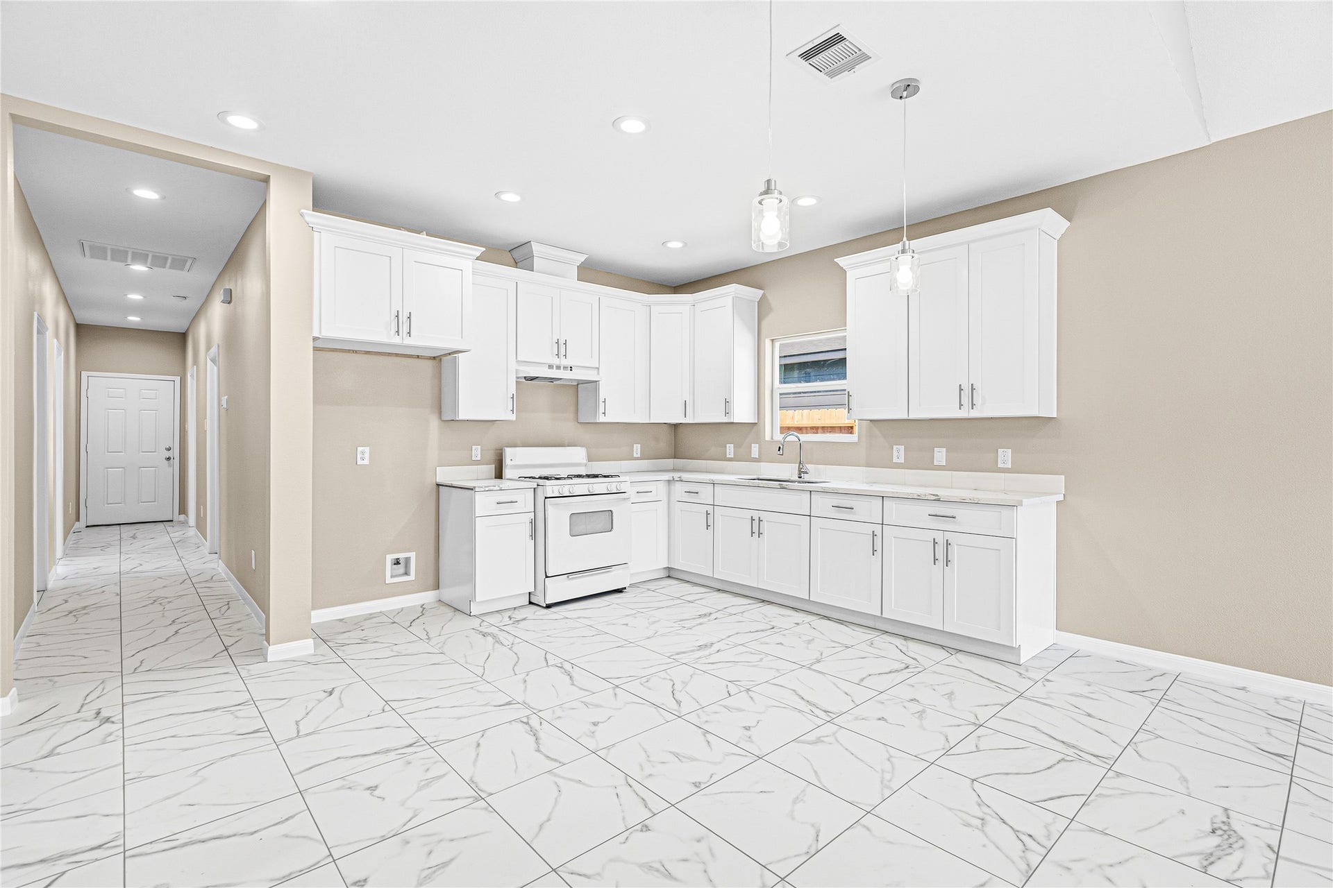 Vast Kitchen