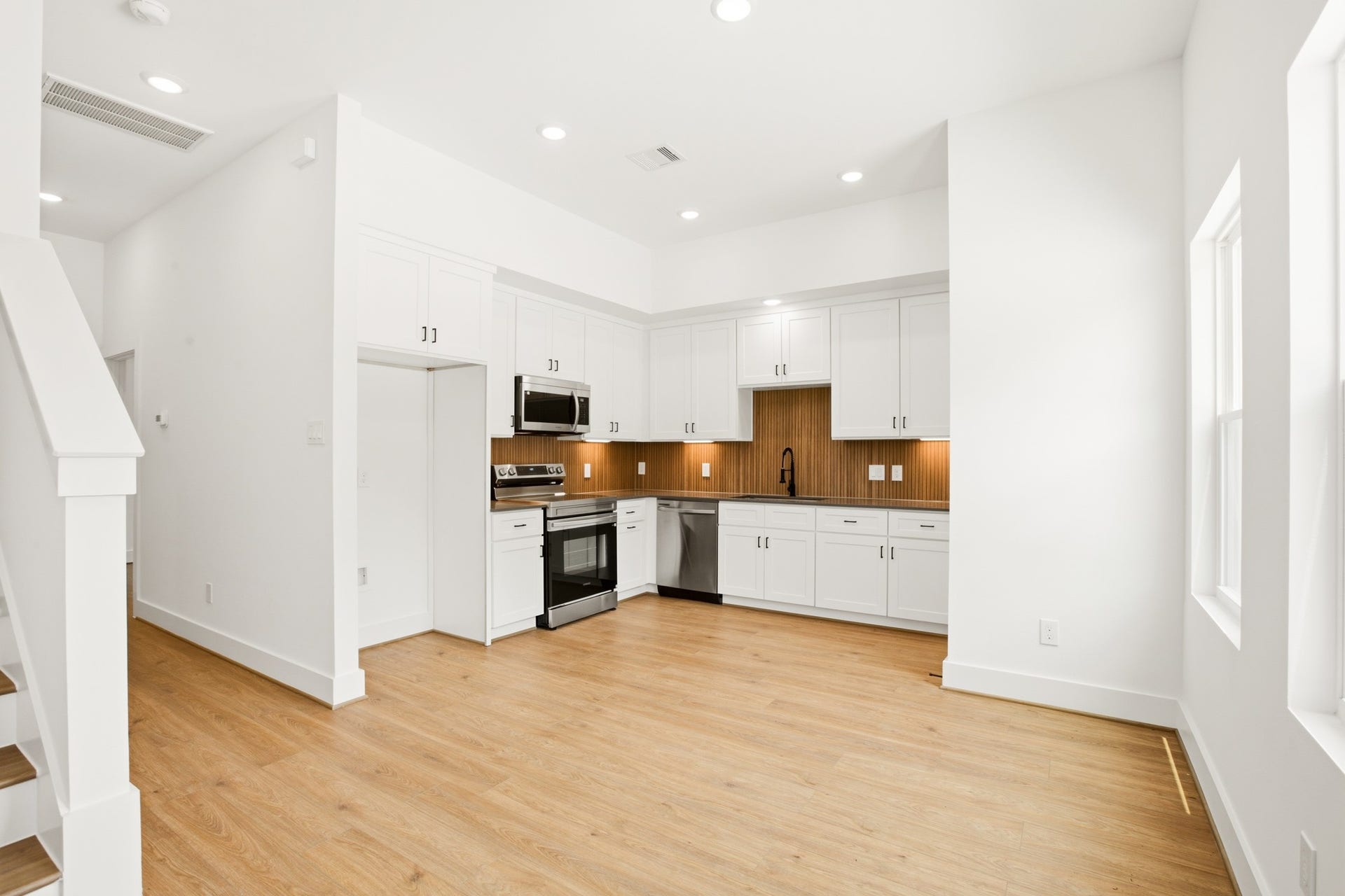 7843 Sunnyhill Street, #A-B, Houston, TX 77088 7843 Sunnyhill Street, #A-B, Houston, TX 77088