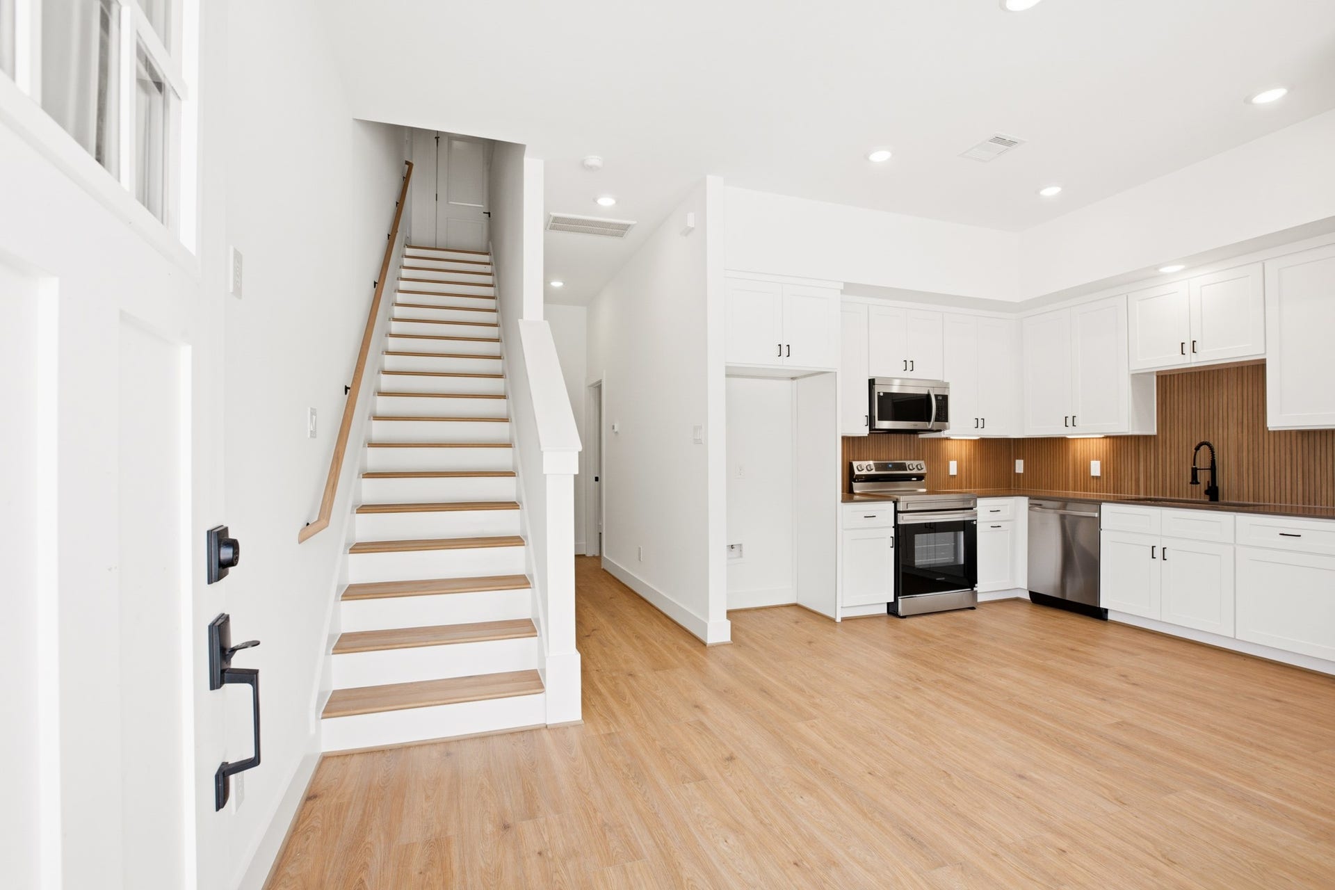 7843 Sunnyhill Street, #A-B, Houston, TX 77088 7843 Sunnyhill Street, #A-B, Houston, TX 77088