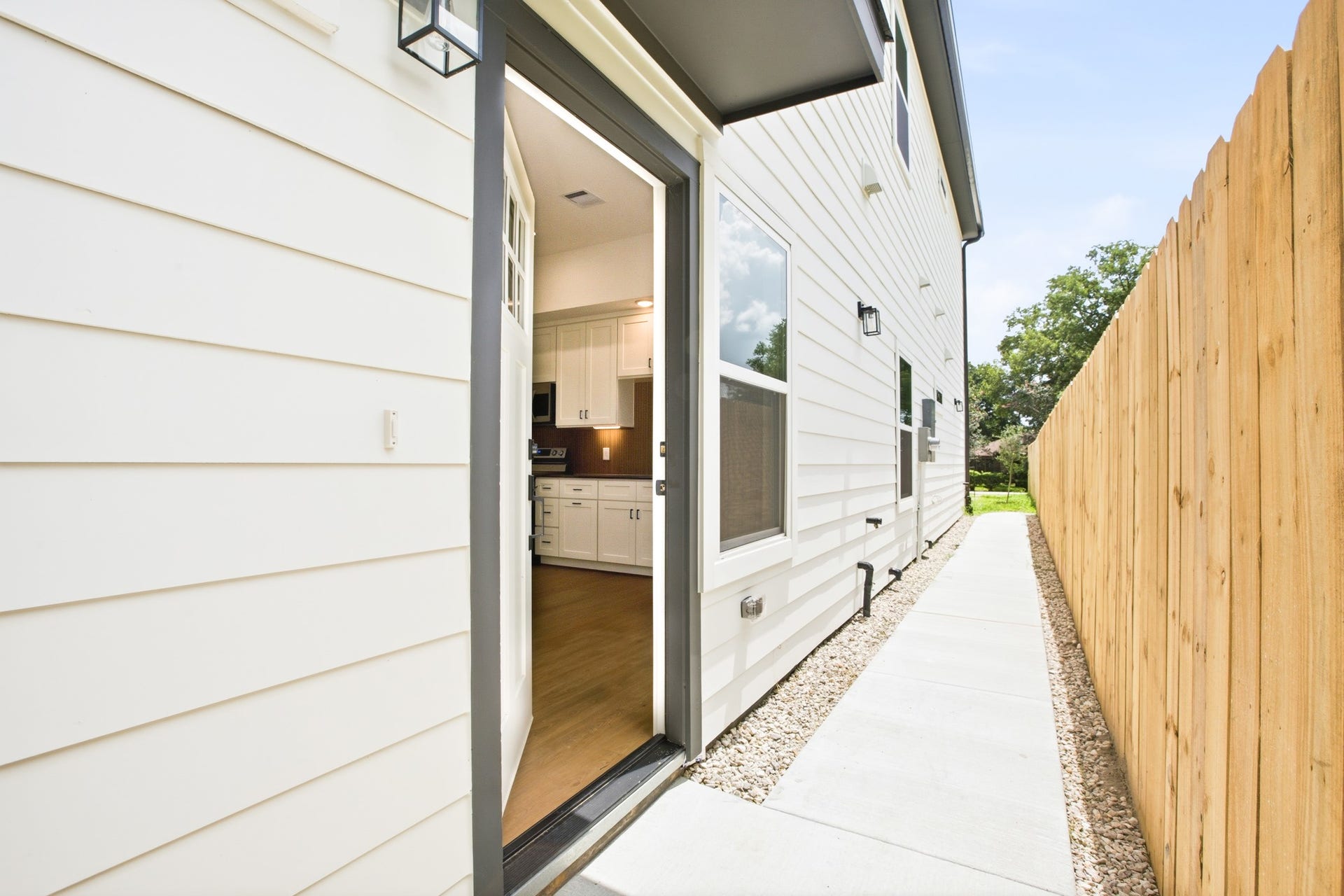 7843 Sunnyhill Street, #A-B, Houston, TX 77088 7843 Sunnyhill Street, #A-B, Houston, TX 77088