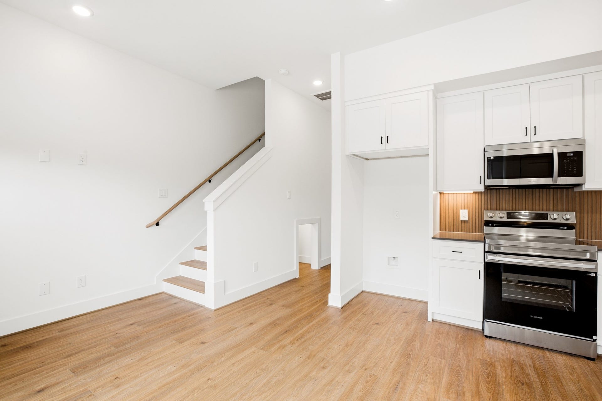 7843 Sunnyhill Street, #A-B, Houston, TX 77088 7843 Sunnyhill Street, #A-B, Houston, TX 77088
