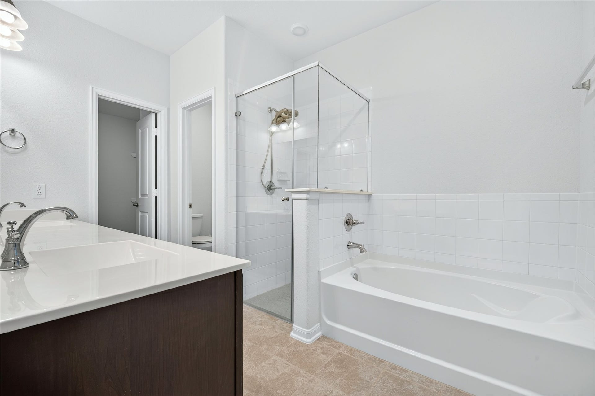 2129 Solstice Boulevard, Spring, TX 77386 primary Bath