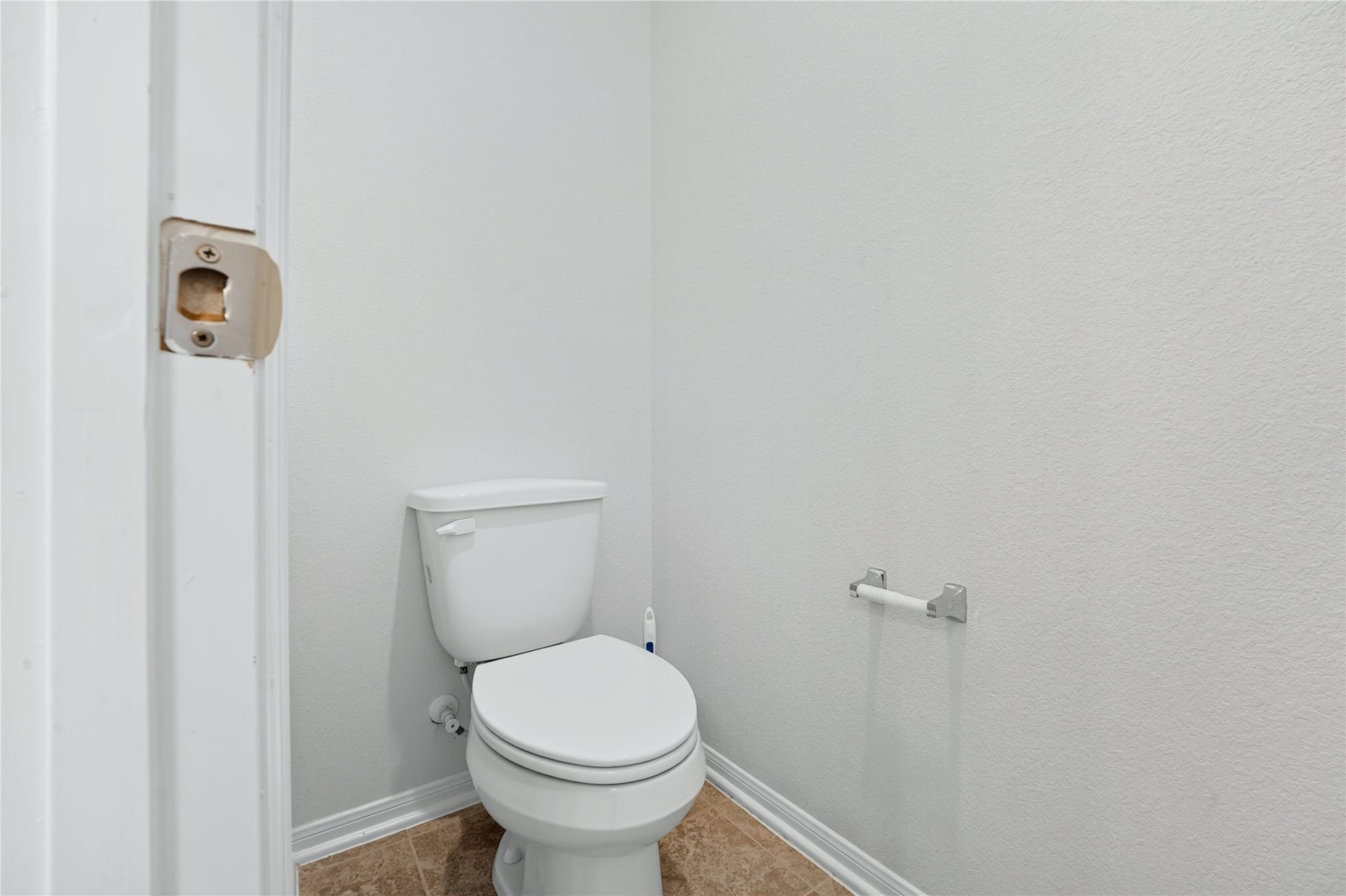 2129 Solstice Boulevard, Spring, TX 77386 half bath