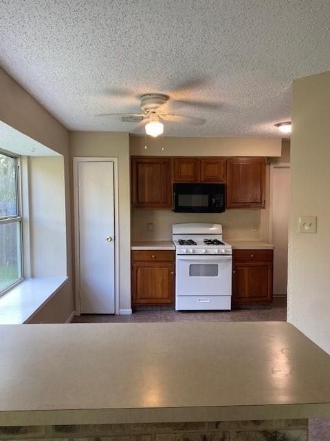 523 Gleneagles Drive, Friendswood, TX 77546 523 Gleneagles Drive, Friendswood, TX 77546