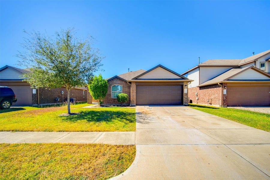 Property photo for 9210 Rustling Manor Lane, Richmond, TX