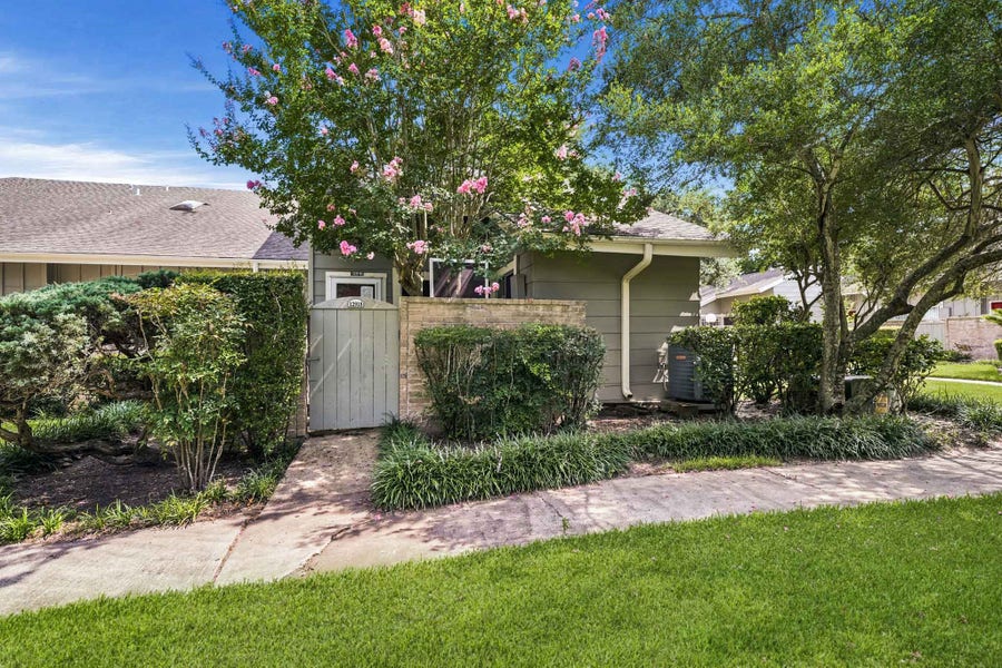 Property photo for 12918 Wirevine Lane, Houston, TX