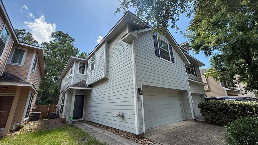 Property photo for 35 LEDGESTONE PL, Spring, TX