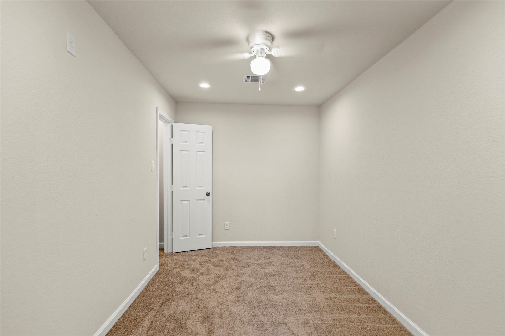 7750 Avenue J, Houston, TX 77012
