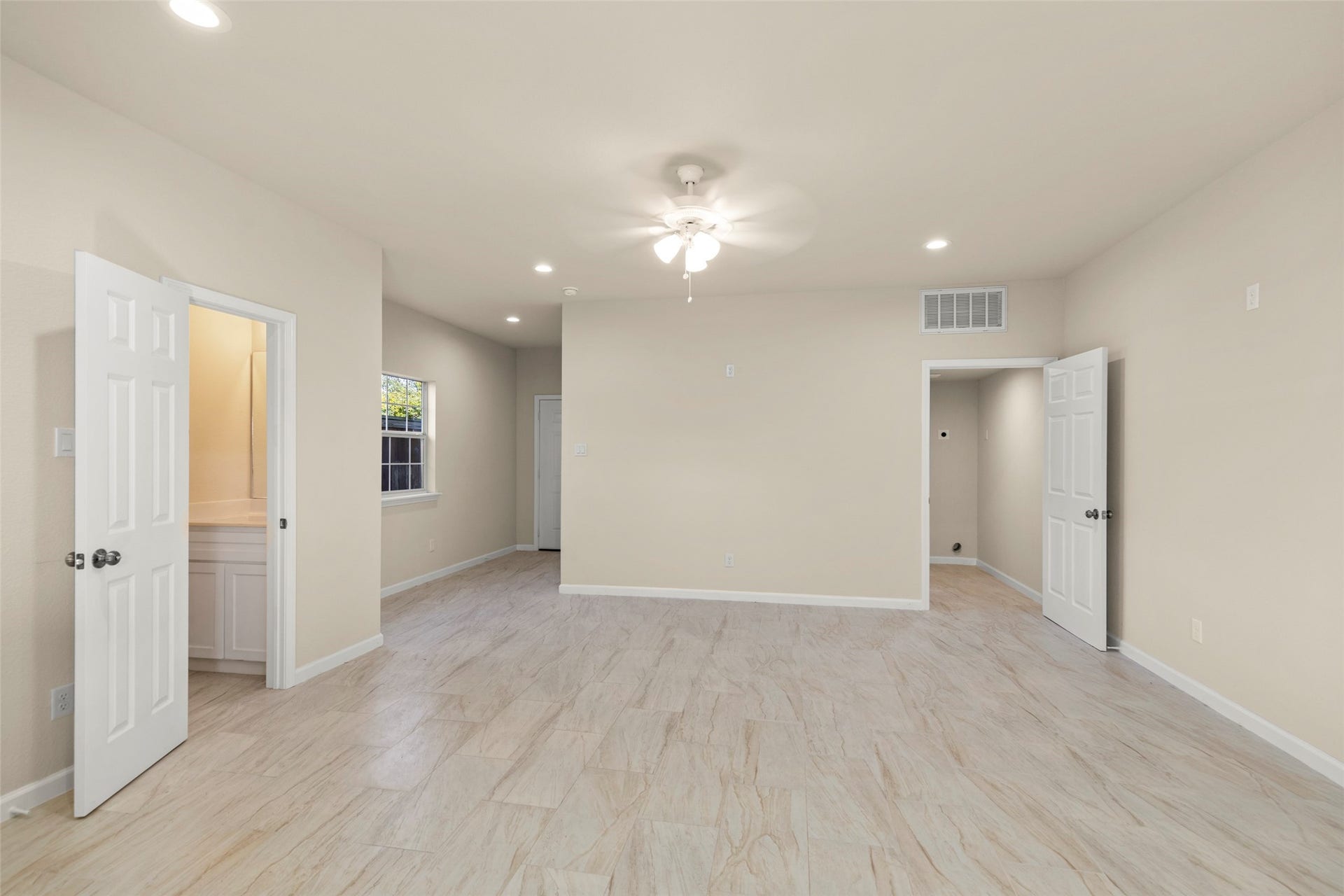 7750 Avenue J, Houston, TX 77012