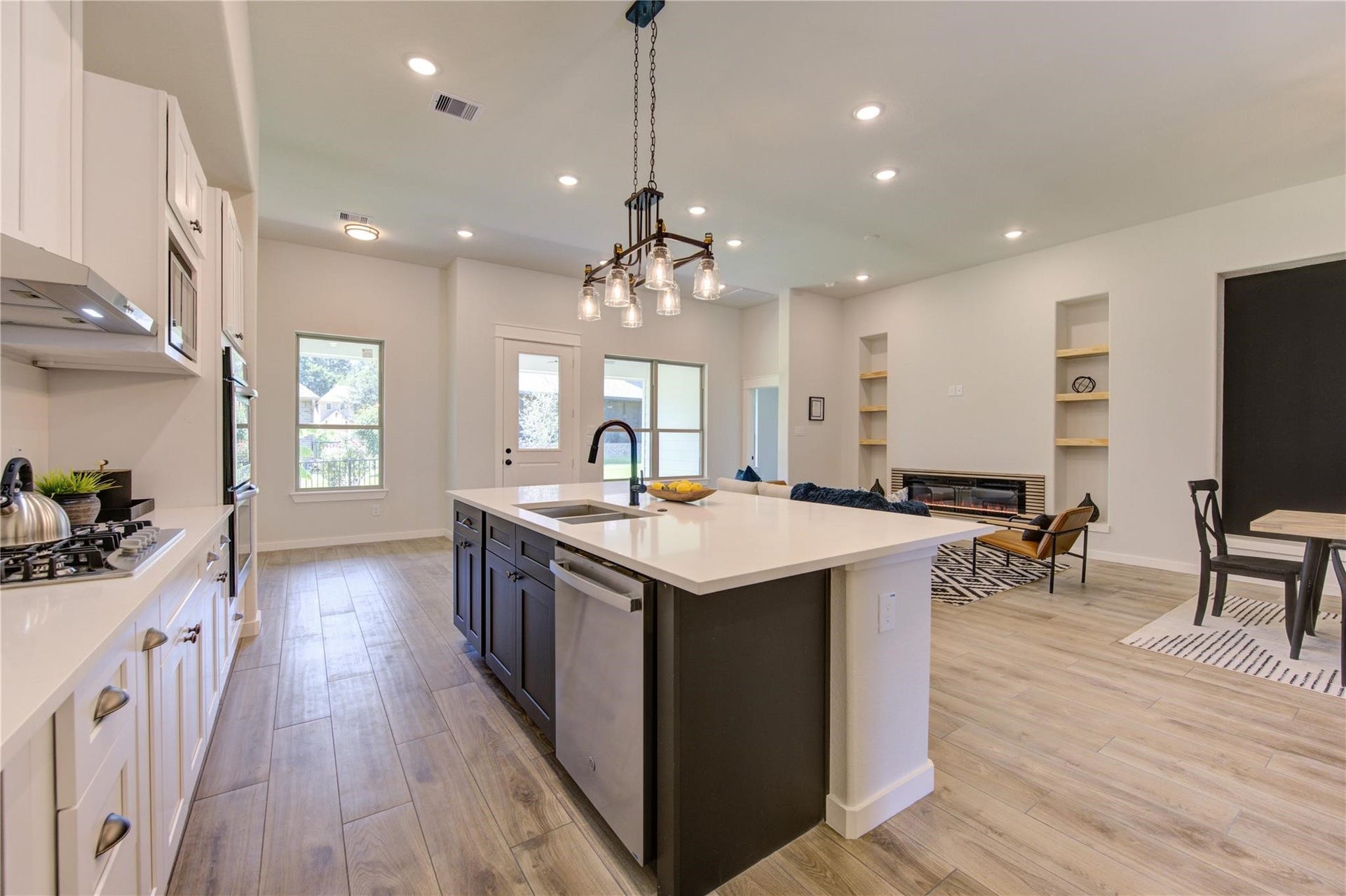248 Blue Hill Drive, Montgomery, TX 77356 248 Blue Hill Drive, Montgomery, TX 77356