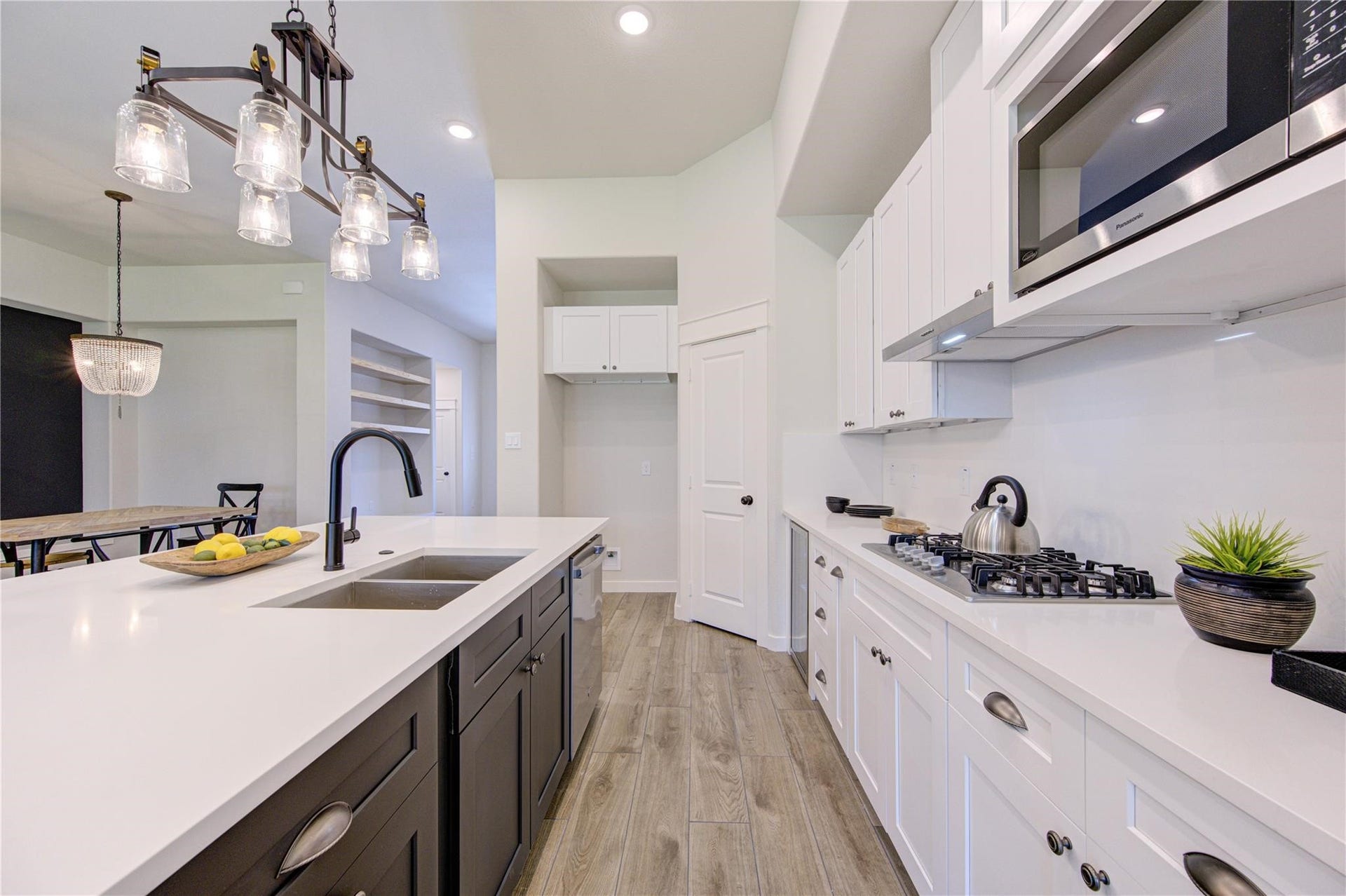 248 Blue Hill Drive, Montgomery, TX 77356 248 Blue Hill Drive, Montgomery, TX 77356
