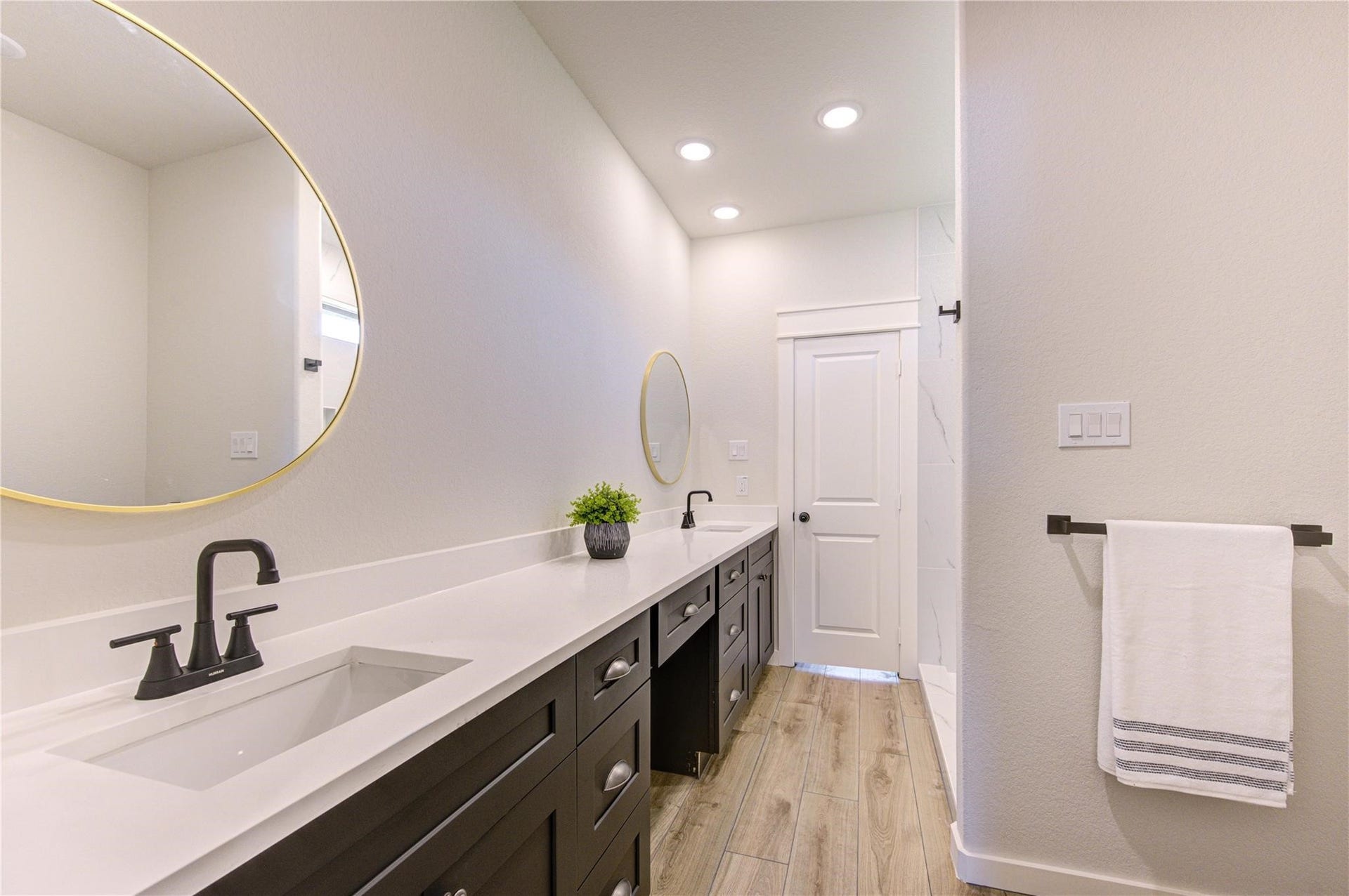 248 Blue Hill Drive, Montgomery, TX 77356 248 Blue Hill Drive, Montgomery, TX 77356