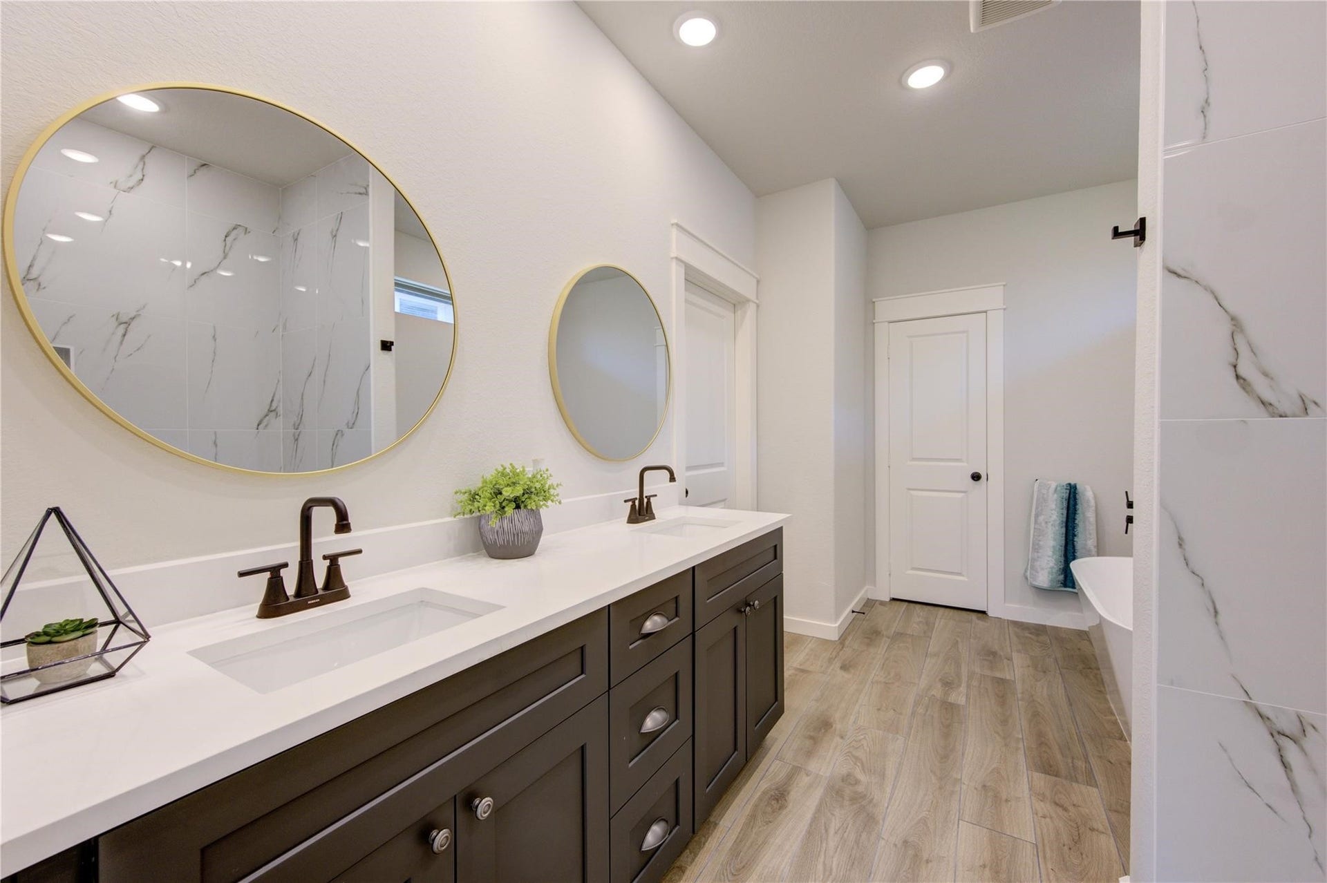 248 Blue Hill Drive, Montgomery, TX 77356 248 Blue Hill Drive, Montgomery, TX 77356