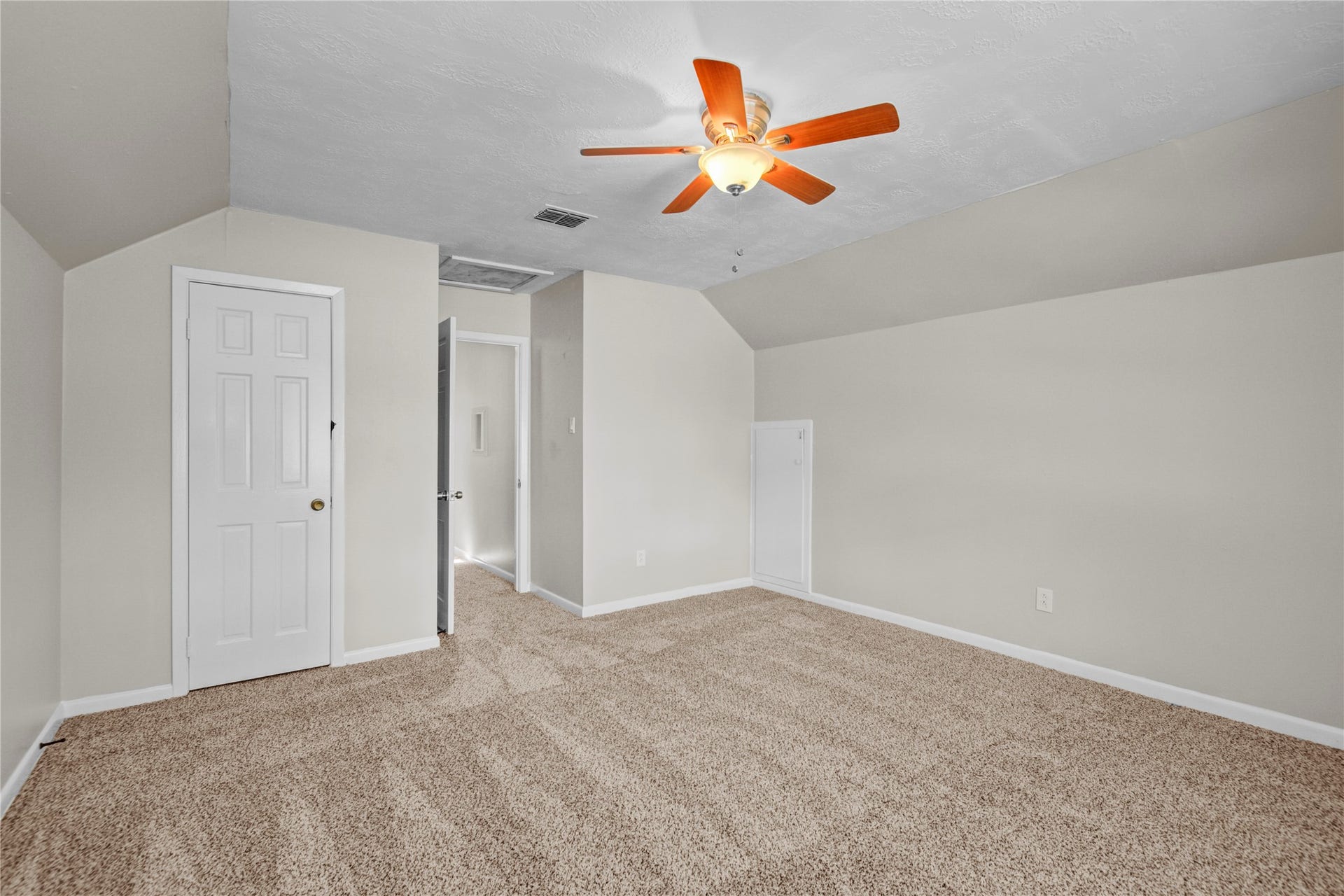 15702 Wandering Trail, Friendswood, TX 77546 15702 Wandering Trail, Friendswood, TX 77546