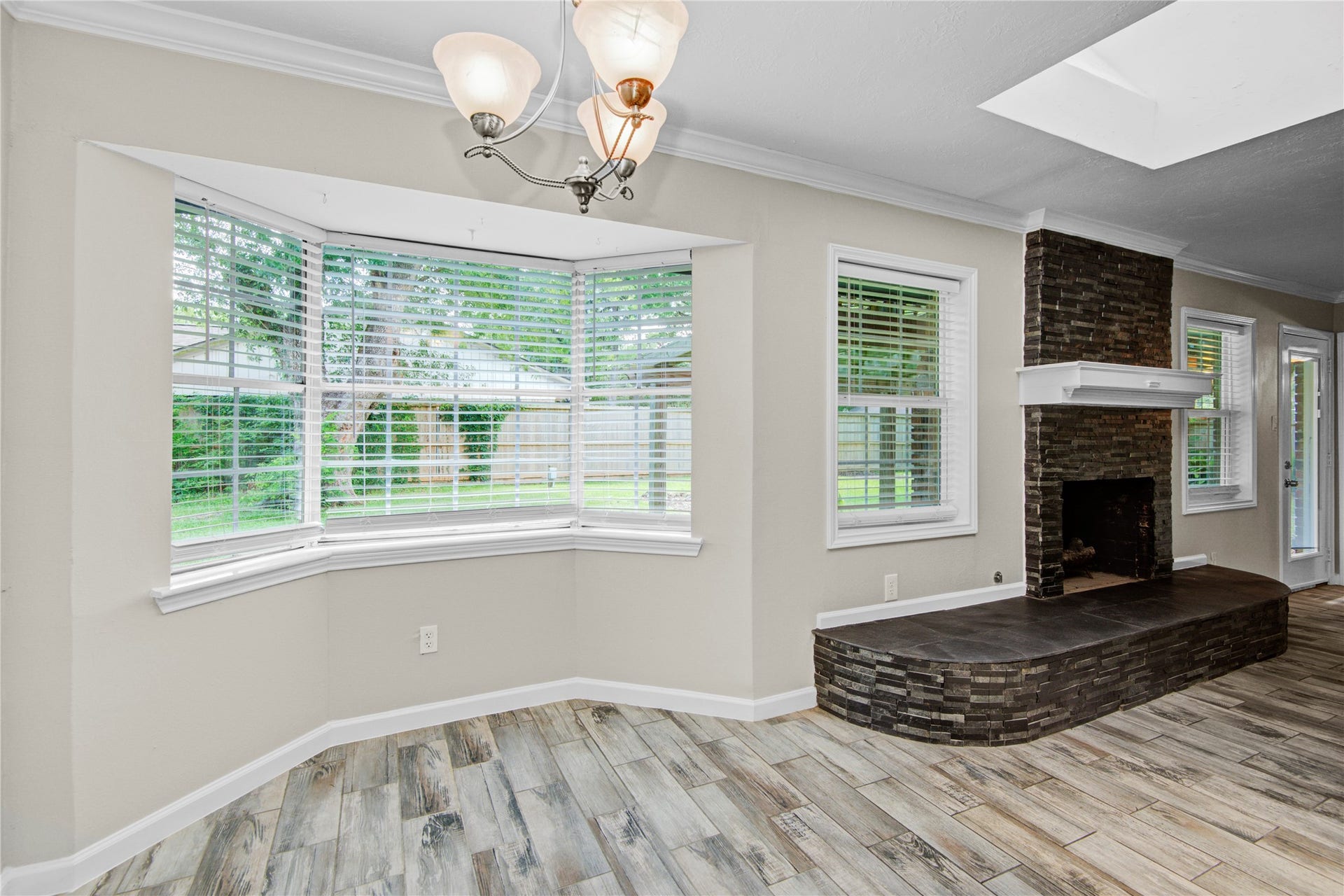 15702 Wandering Trail, Friendswood, TX 77546 15702 Wandering Trail, Friendswood, TX 77546