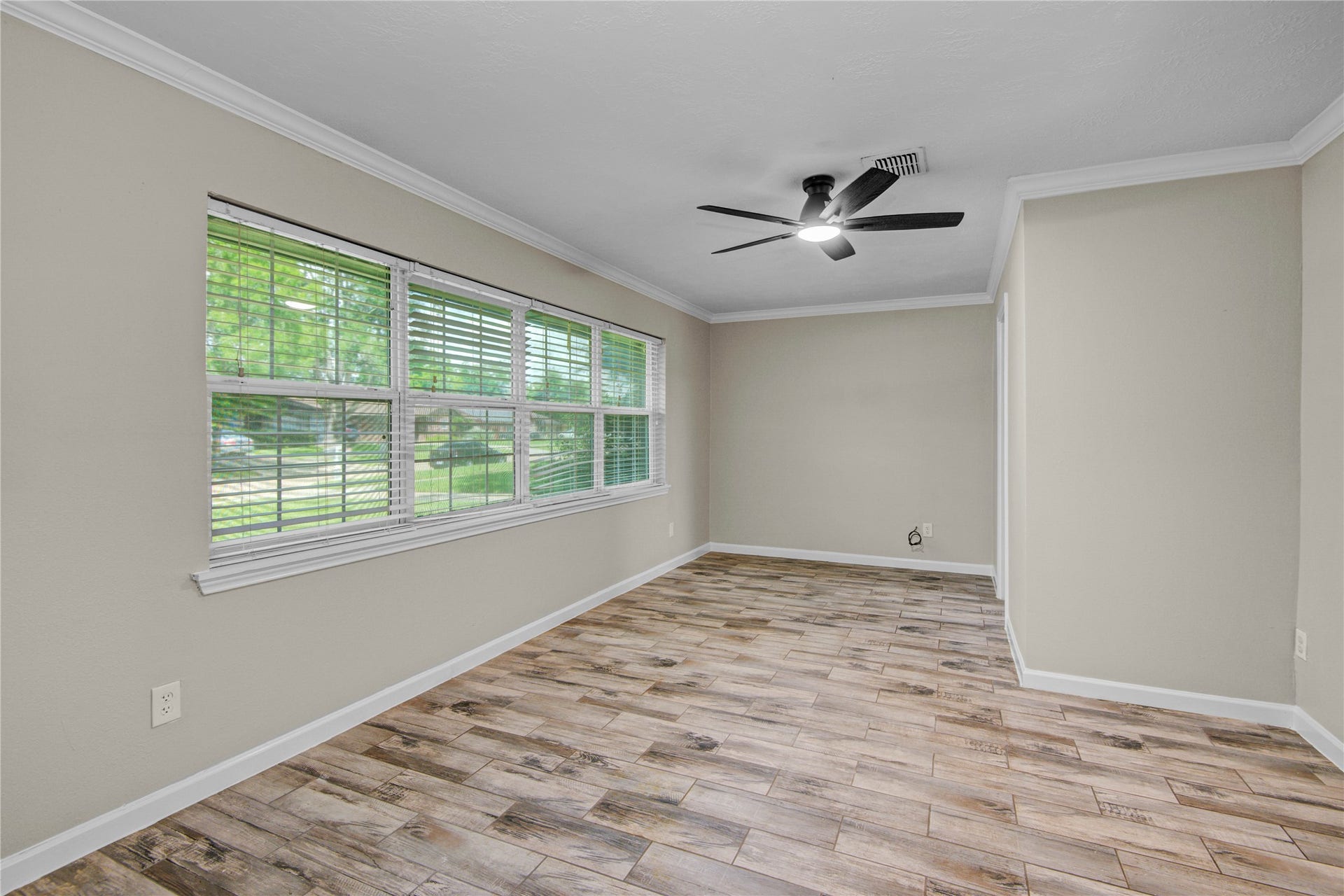 15702 Wandering Trail, Friendswood, TX 77546 15702 Wandering Trail, Friendswood, TX 77546