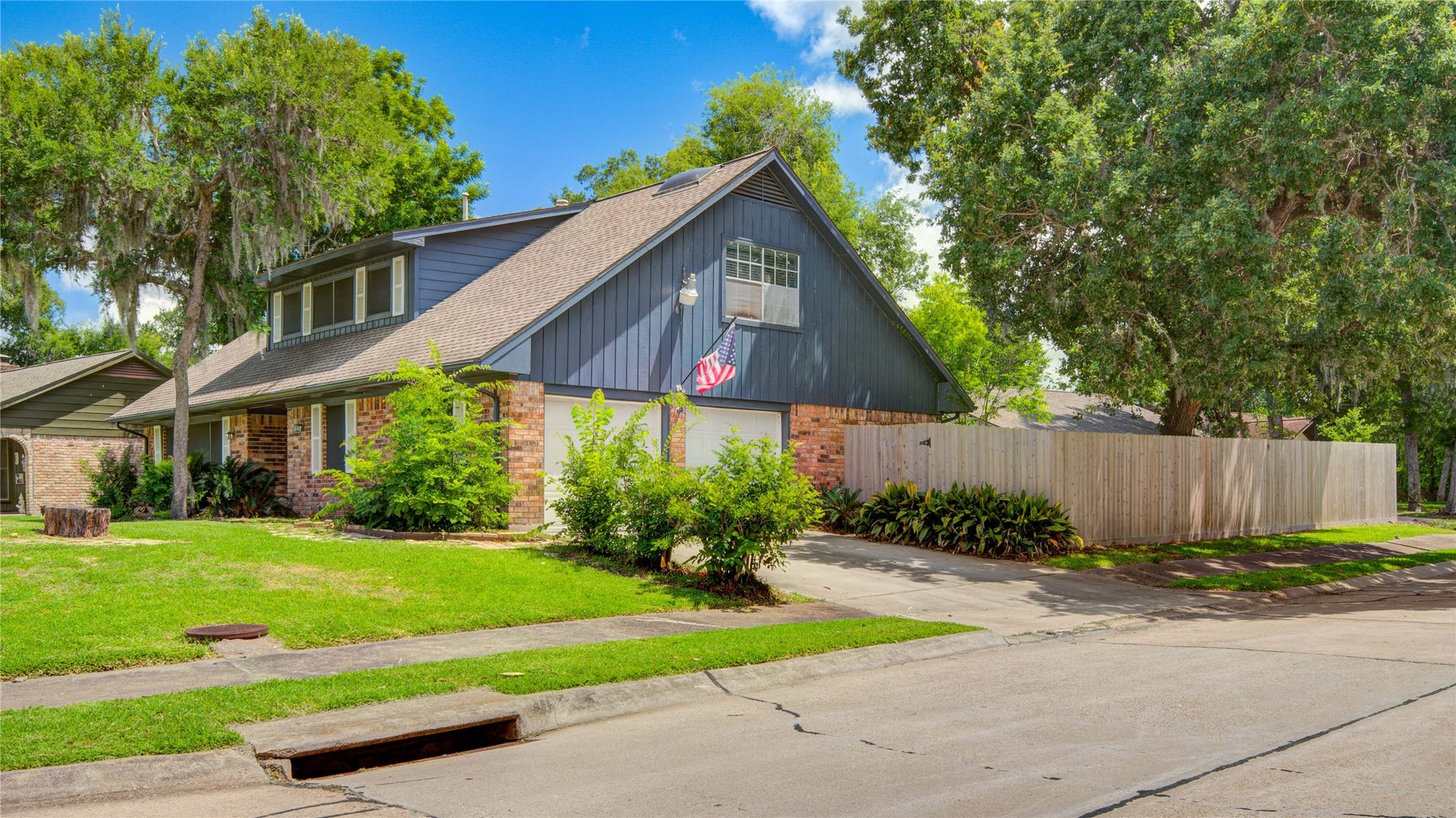 15702 Wandering Trail, Friendswood, TX 77546 15702 Wandering Trail, Friendswood, TX 77546