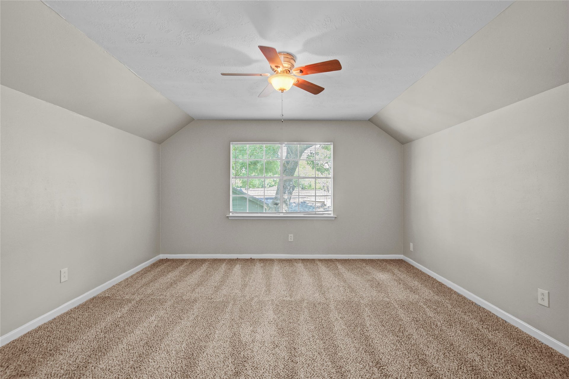 15702 Wandering Trail, Friendswood, TX 77546 15702 Wandering Trail, Friendswood, TX 77546