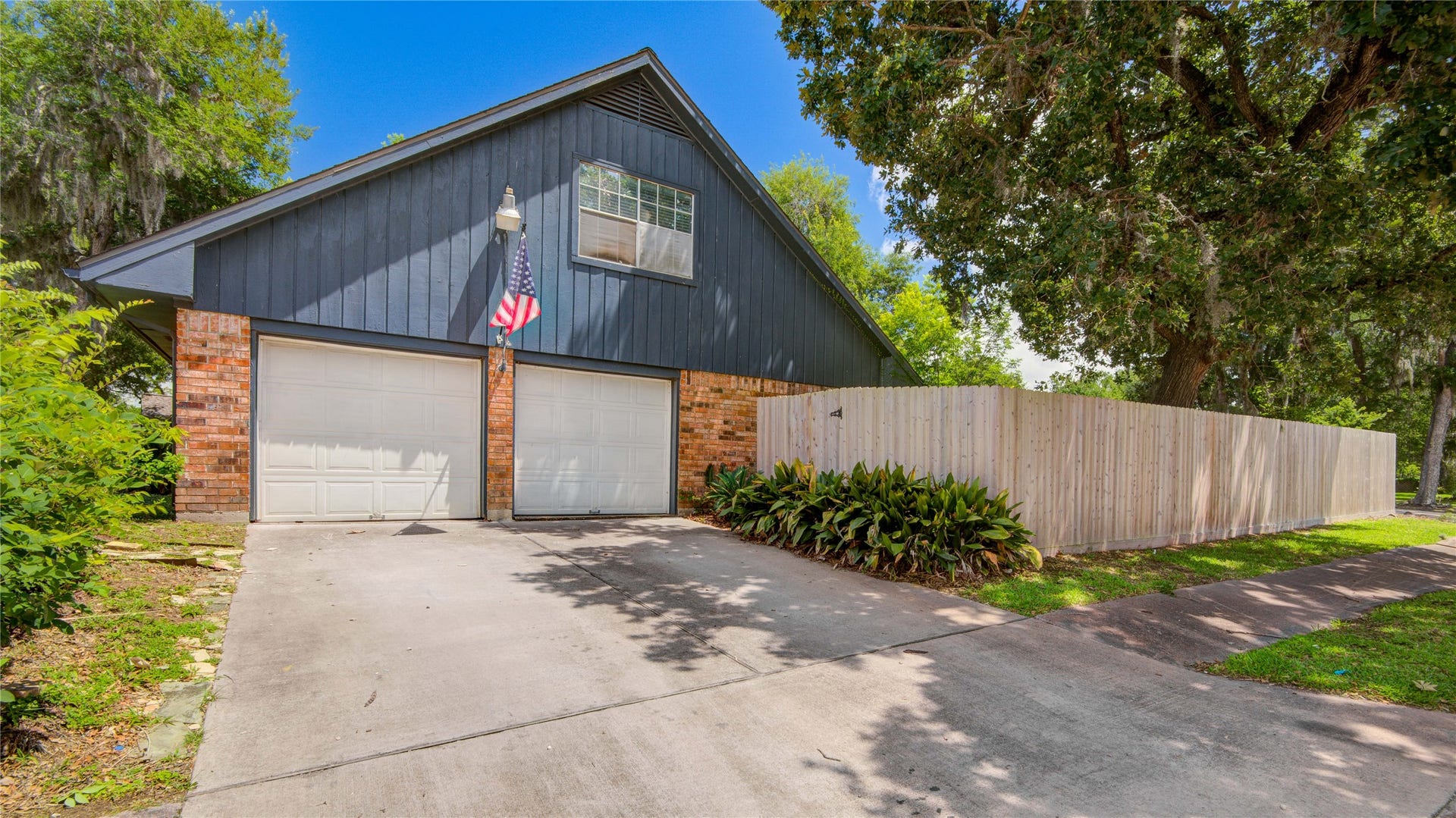 15702 Wandering Trail, Friendswood, TX 77546 15702 Wandering Trail, Friendswood, TX 77546