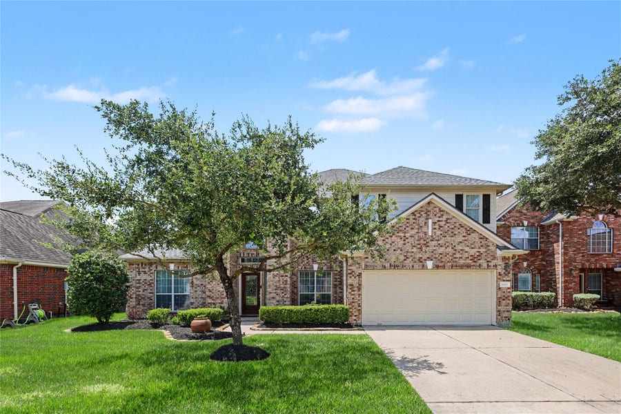 Property photo for 9815 Elizabeths Glen Lane, Tomball, TX