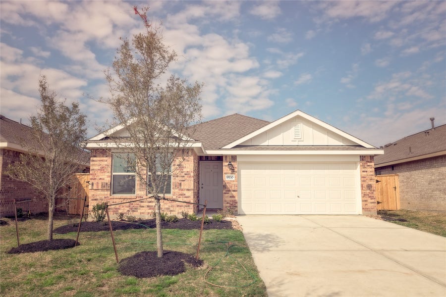 Property photo for 9530 Brookside Point Drive, Baytown, TX