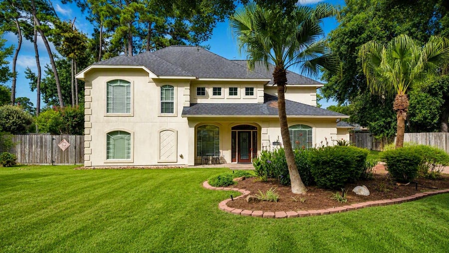 Property photo for 17107 Rustington Drive, Spring, TX
