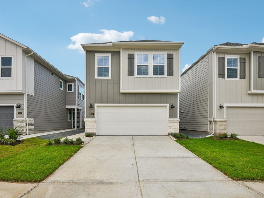 Property photo for 1015 Cedar Place Lane, Missouri City, TX
