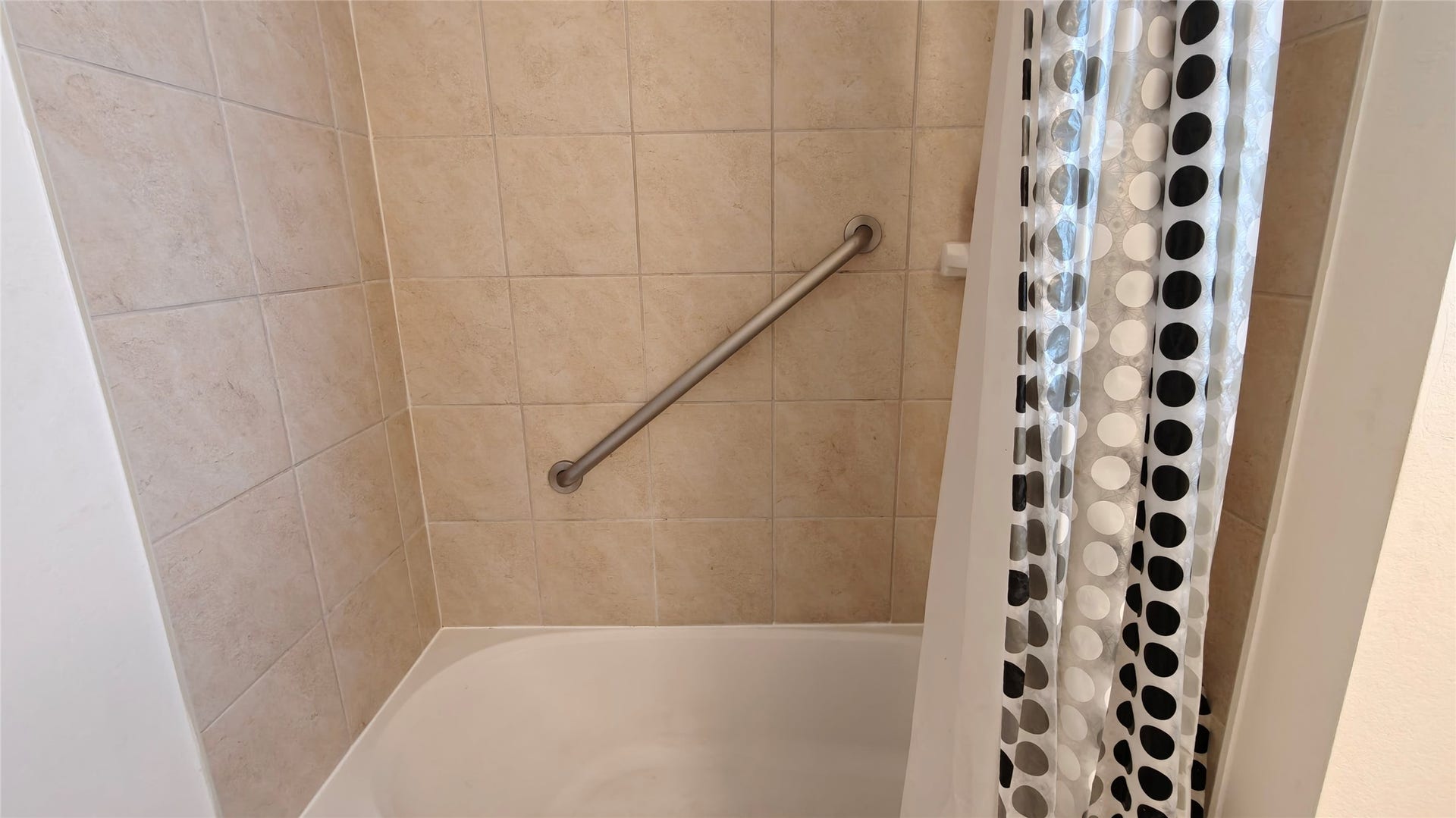 12318 Seybold Cove Drive, Houston, TX 77044 12318 Seybold Cove Drive, Houston, TX 77044