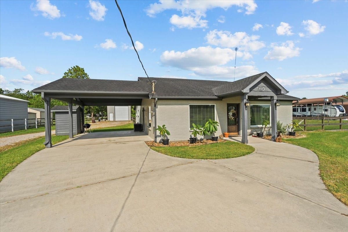 4724 First SGT Israel Almendarez Street, Alvin, TX 77511
