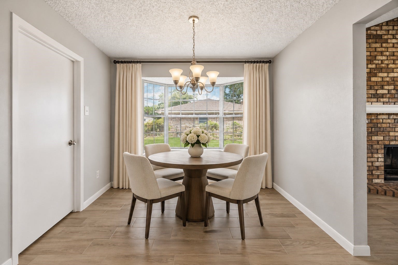 23460 Smith Road, Porter, TX 77365 Dining AreaVirtually Staged