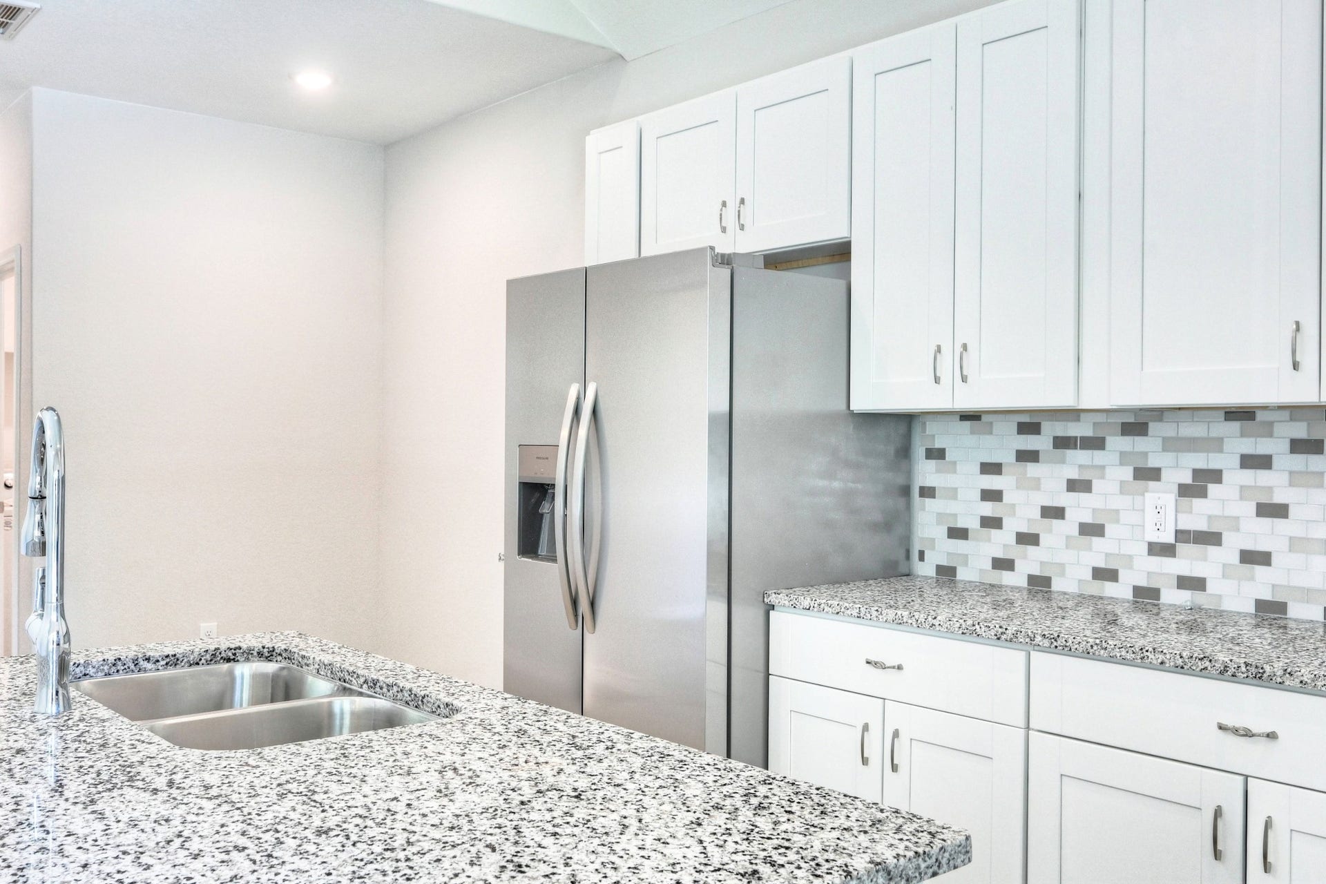 9822 ARBOR OAKS, Willis, TX 77318