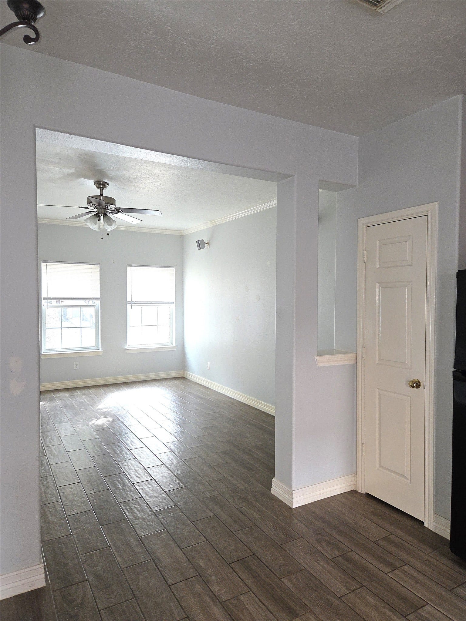 315 Plaza Del Sol Park, Houston, TX 77020 Pantry