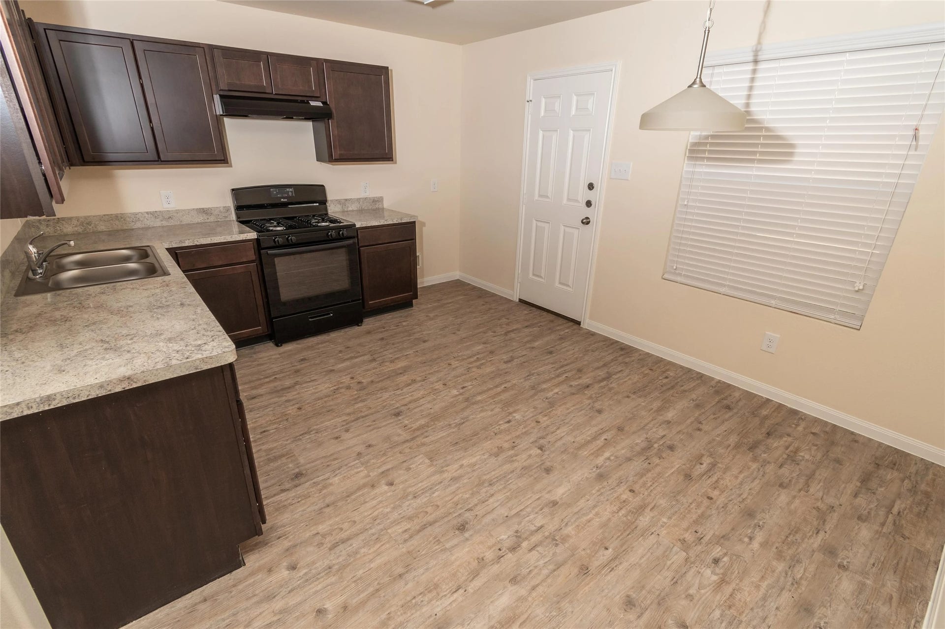 21151 Field House Court, Humble, TX 77338 Please note: photos may not reflect recent renovations.