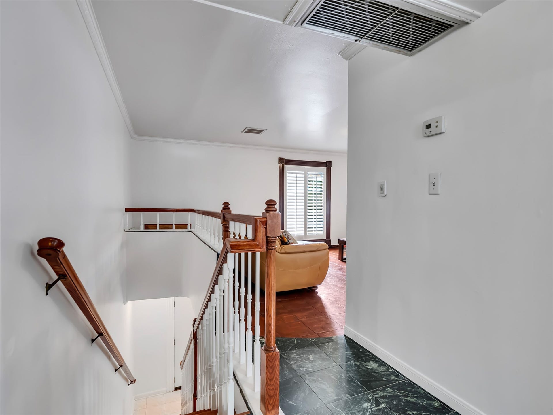 2121 Fountain View Drive, #H1, Houston, TX 77057