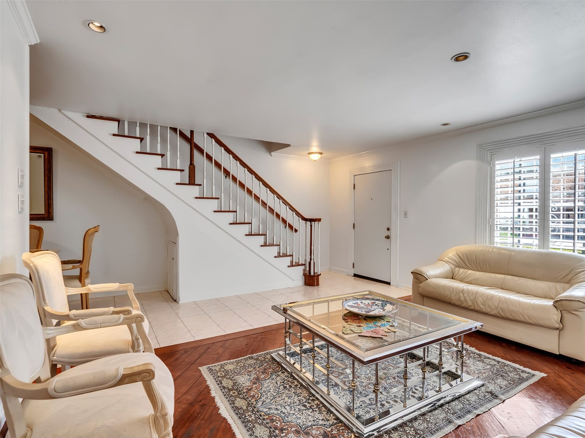 2121 Fountain View Drive, #H1, Houston, TX 77057