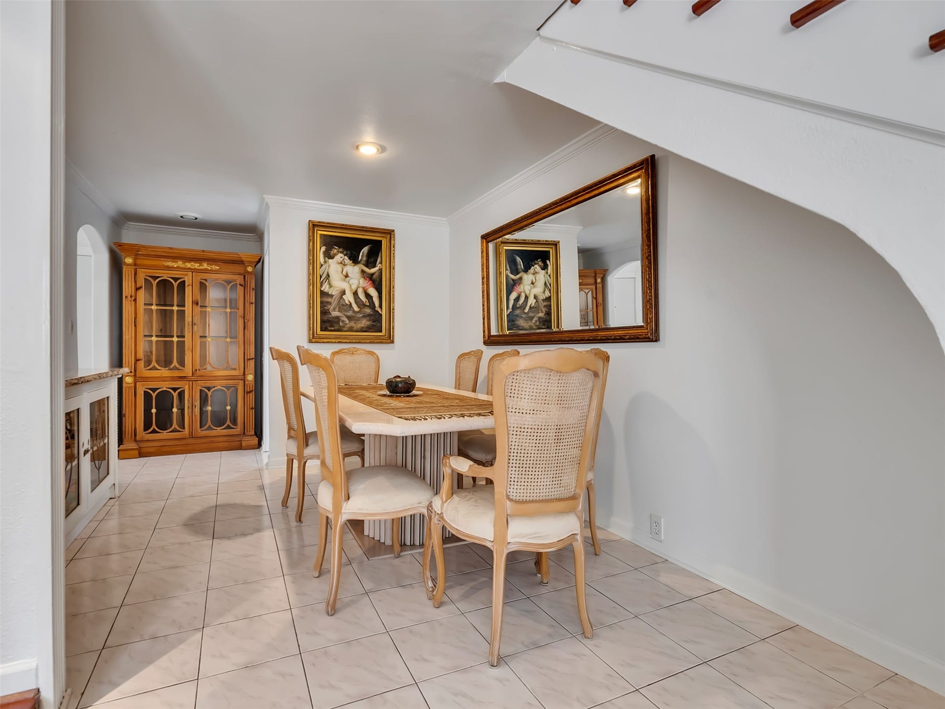 2121 Fountain View Drive, #H1, Houston, TX 77057