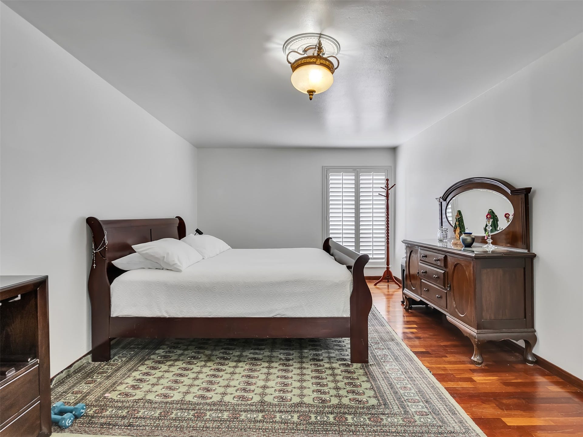 2121 Fountain View Drive, #H1, Houston, TX 77057