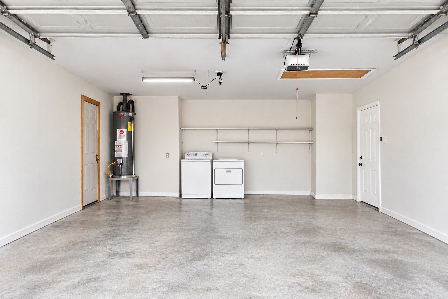 3914 Beran Drive, Houston, TX 77045 The washer and dryer will come with the home!