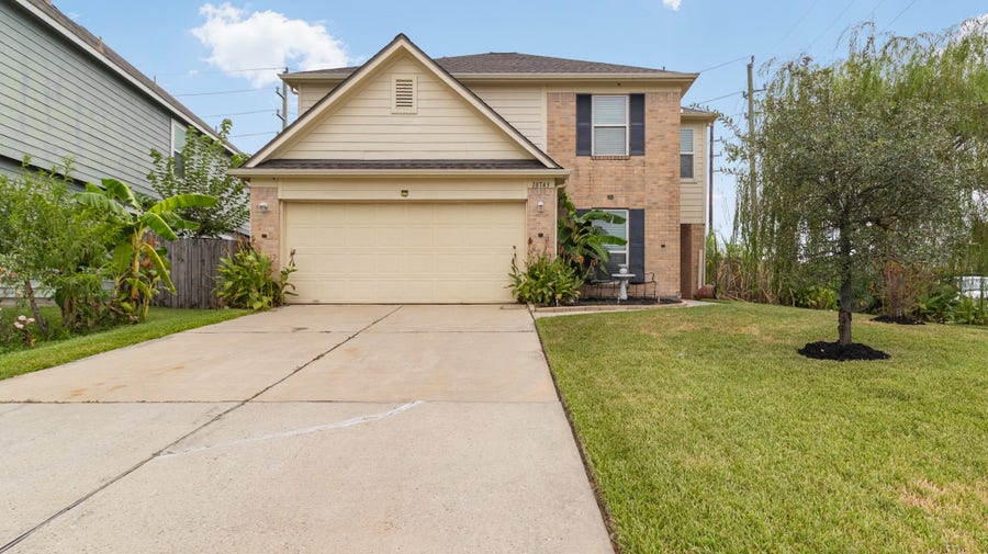 Property photo for 18743 N Young Elm Circle, Houston, TX